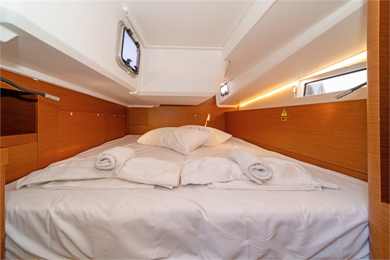 Sun Odyssey 490