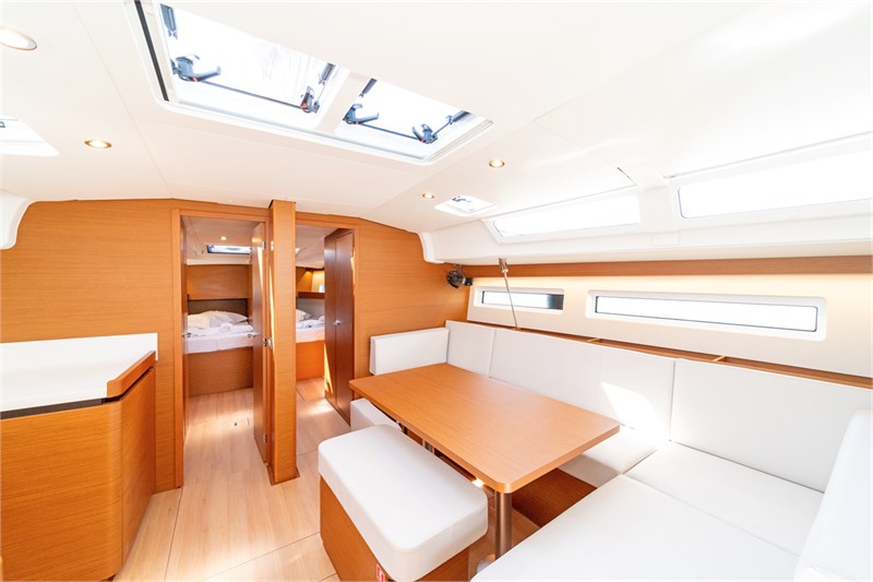 Sun Odyssey 490