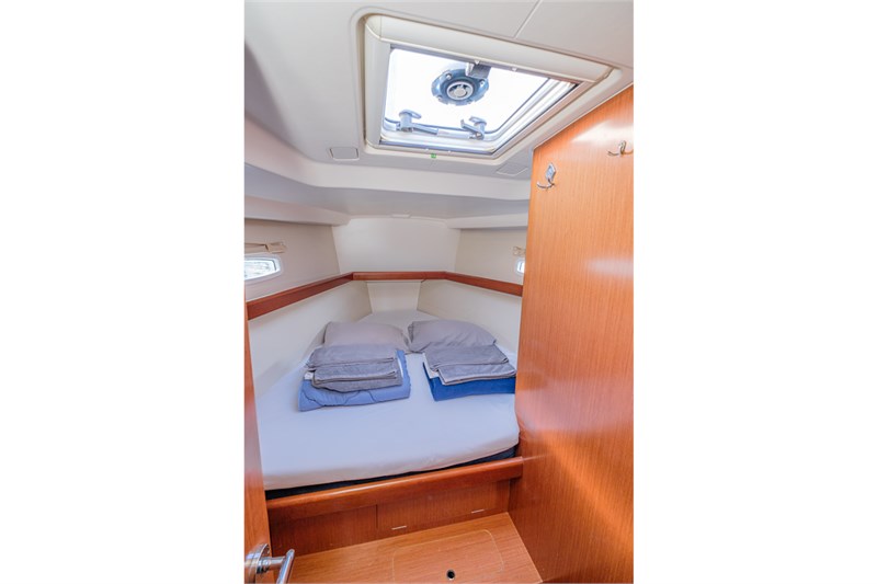 Oceanis 43