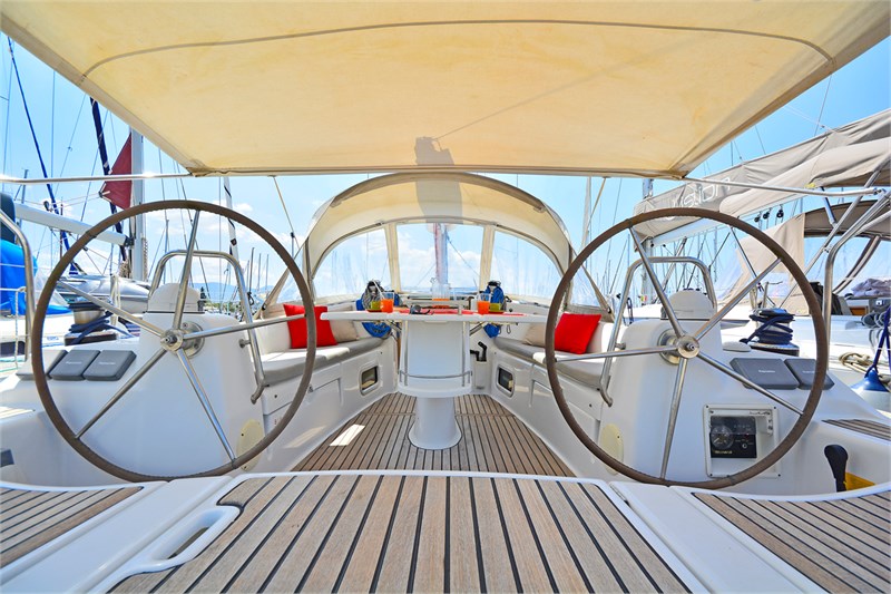 Oceanis 43