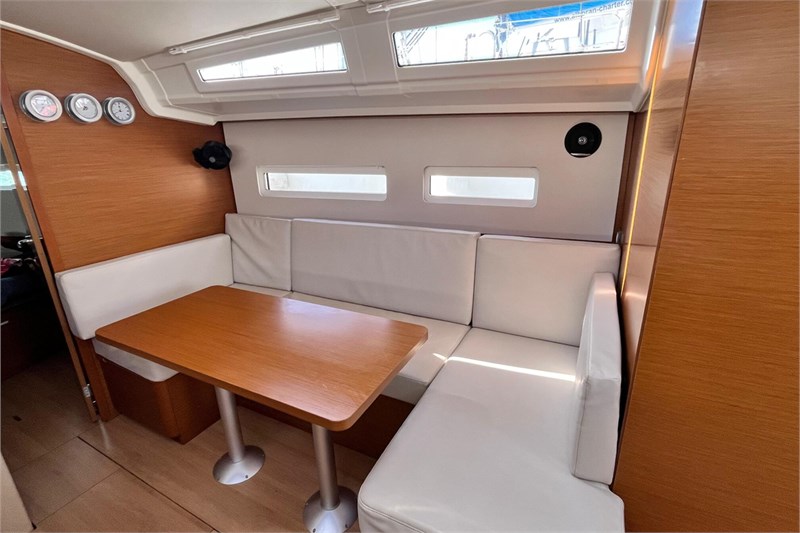 Sun Odyssey 410