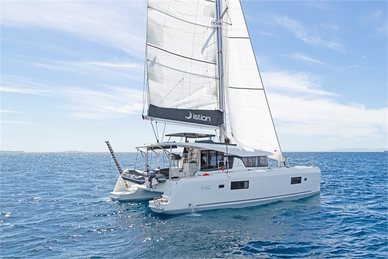 Lagoon 42