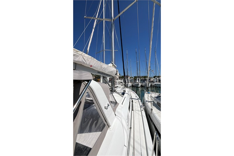 Oceanis 51.1