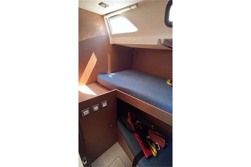 Oceanis 51.1