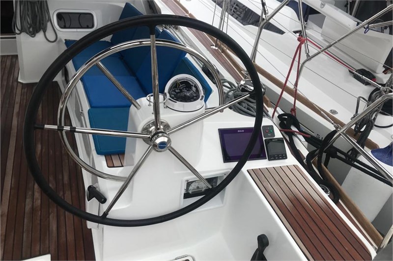 Sun Odyssey 519