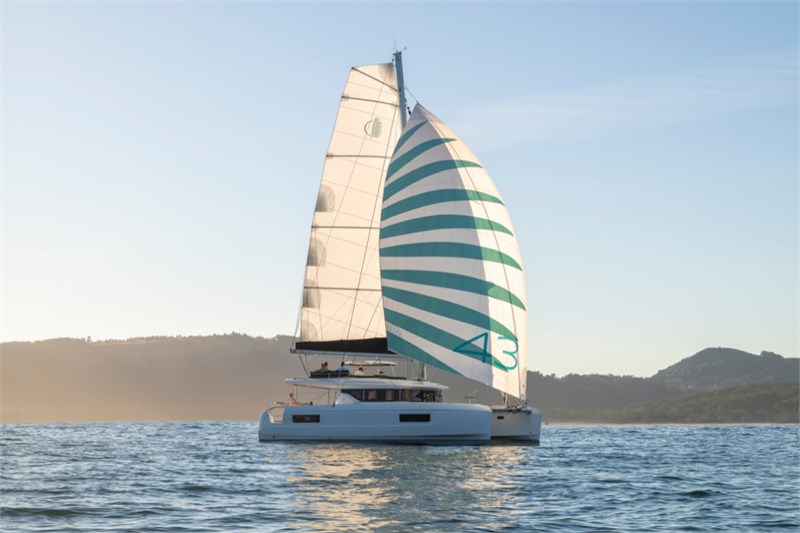 Lagoon 43