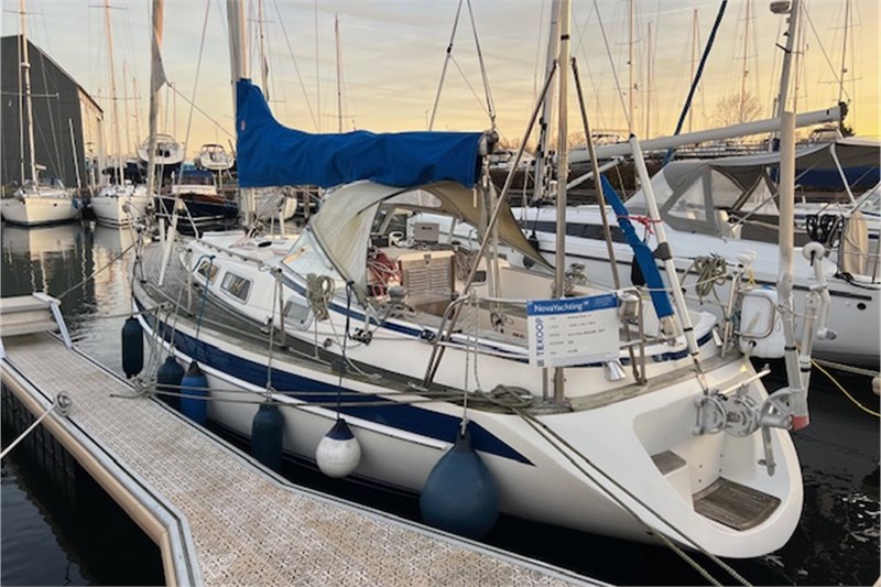 Hallberg-Rassy 34