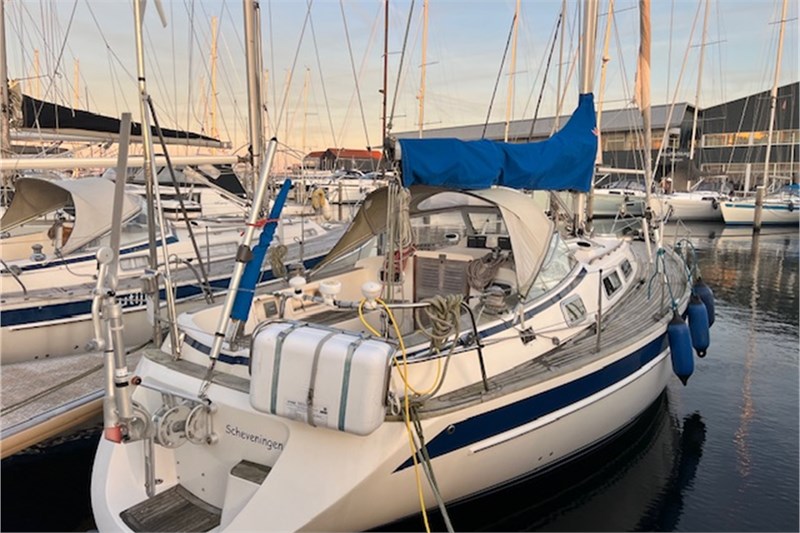 Hallberg-Rassy 34