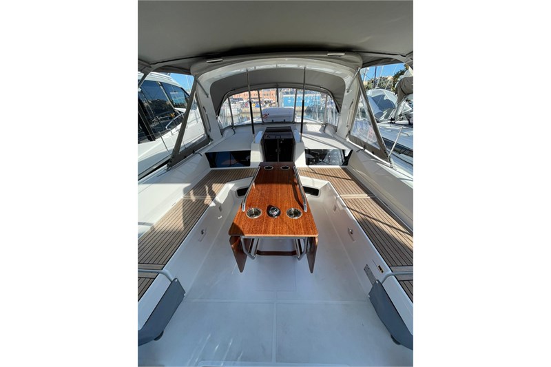 Oceanis 51.1