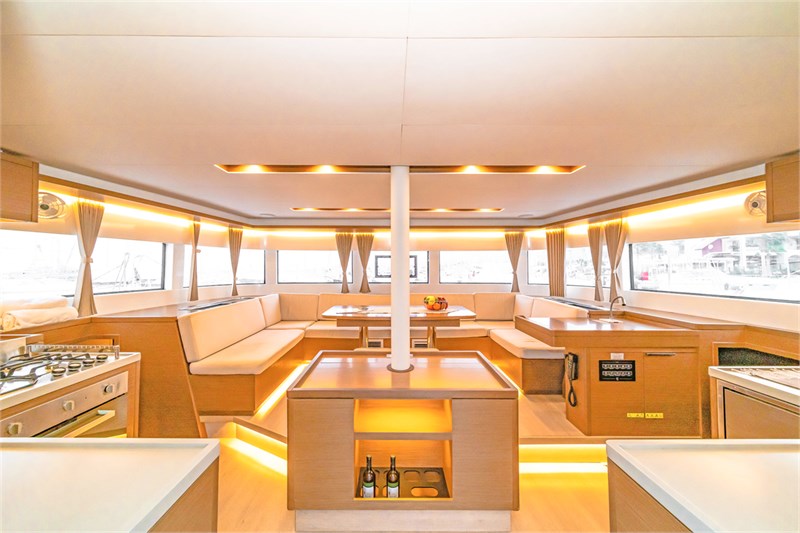 Lagoon 50