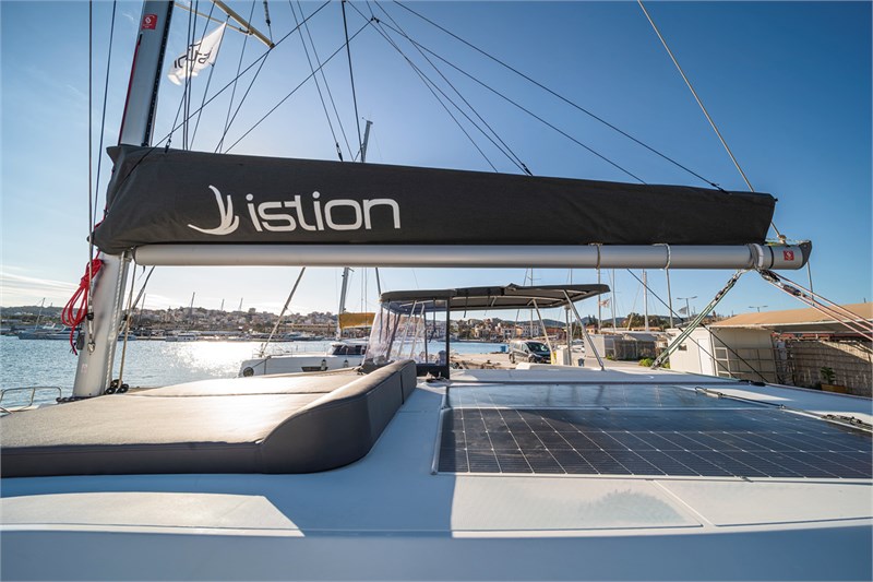 Lagoon 38